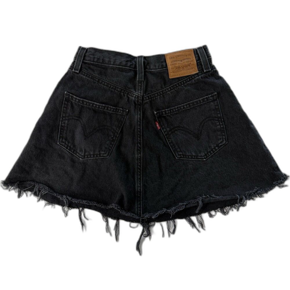 Levi’s Women’s Black Jean Revolve Distressed Raw Hem Skirt 25